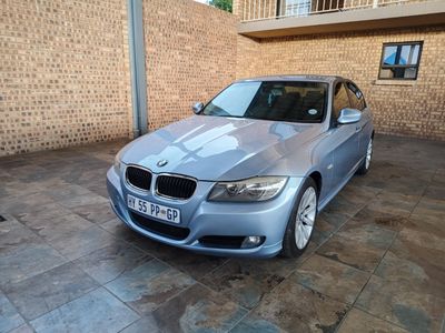 2012 BMW 3 Series 320i Individual