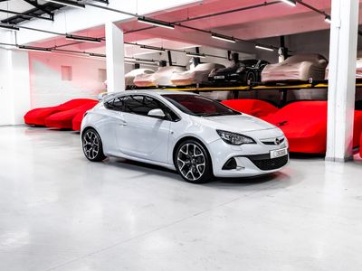 2013 Opel Astra 2.0T OPC