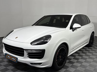 2015 Porsche Cayenne GTS Auto