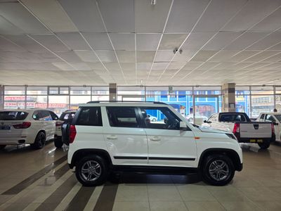 2020 Mahindra TUV 300 1.5 TD mHawk 7-seat