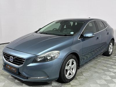 2013 Volvo V40 T3 Essential