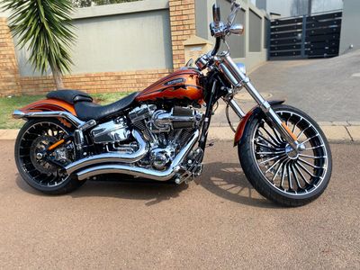 2013 Harley Davidson Softail CVO Breakout 1802cc