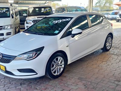 2016 Opel Astra 1.0T Essentia 5-dr