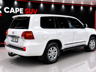 2015 Toyota Land Cruiser 200 VX 4.5 D 6-SPEED AUTOMATIC 7-SEATER 4X4