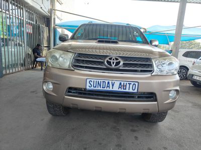 2011 Toyota Fortuner 3.0 D-4D Raised Body Auto