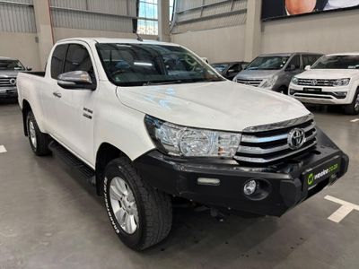 2017 Toyota Hilux 2.8 GD-6 Raised Body Raider Extended Cab