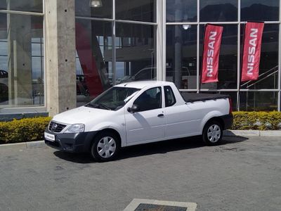 2020 Nissan NP200 1.6 A/C Safety Pack
