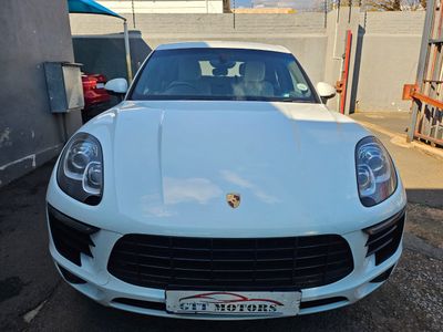 2017 Porsche Macan S