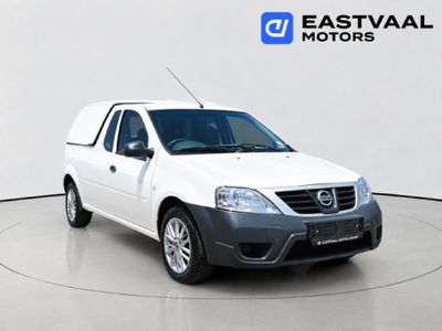 2022 Nissan NP200 1.6 A/C Safety Pack