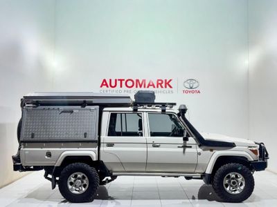 2017 Toyota Land Cruiser 79 4.5 D Double-Cab