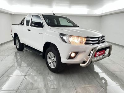 2017 Toyota Hilux 2.4 GD-6 Raised Body SRX Extended Cab