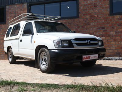 2002 Toyota Hilux 2400 D LWB Single-Cab