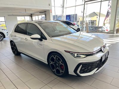 2026 Volkswagen Golf 8 GTI 2.0 TSI DSG