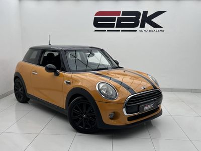 2015 MINI Hatch Cooper Auto
