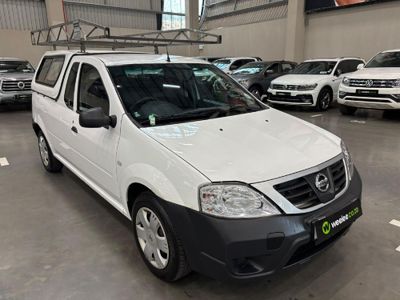 2020 Nissan NP200 1.6 A/C Safety Pack