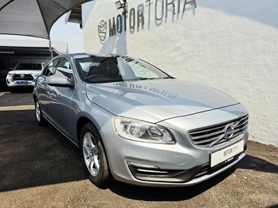 2015 Volvo S60 T3 Momentum Auto