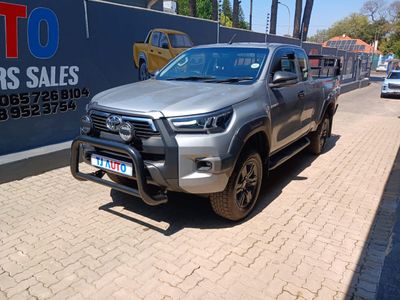 2022 Toyota Hilux 2.4 GD-6 Raised Body SRX Auto Extended Cab