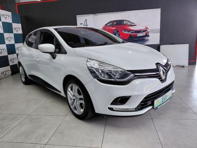 2017 Renault Clio IV 900T Expression 5-dr (66kW)