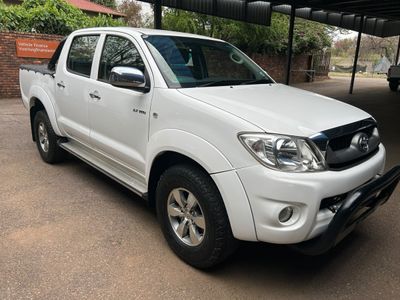 2011 Toyota Hilux 2.7 VVTi Raider Raised Body Double-Cab