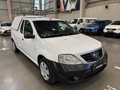 2022 Nissan NP200 1.6 A/C Safety Pack