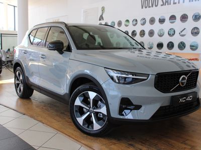 2026 Volvo XC40 B4 Plus Dark Geartronic Mild-Hybrid