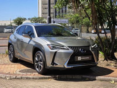 2022 Lexus UX 250h SE