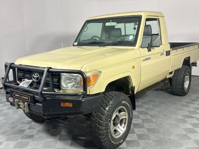 2012 Toyota Land Cruiser 79 4.0 Single-Cab