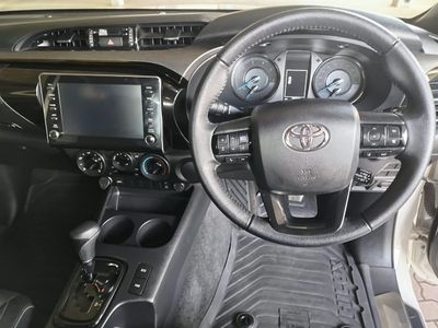 2025 Toyota Hilux 2.8 GD-6 RB Legend 55 Auto Extended Cab