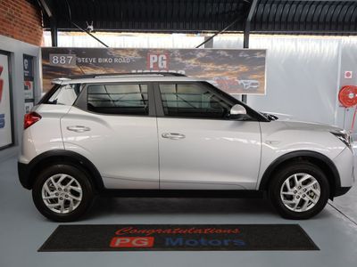 2022 Mahindra XUV 300 1.5D | W6