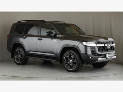 2025 Toyota Land Cruiser 300 V6 3.3 D GR-S