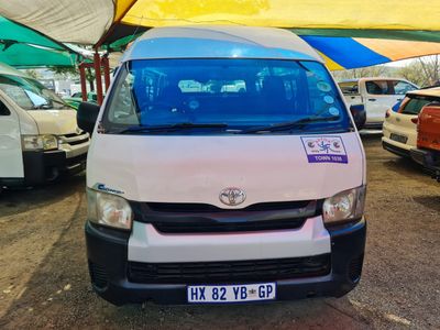 2019 Toyota Quantum 16 seater