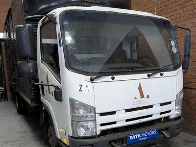 2014 Isuzu NQR VAN BODY 4-Ton Payload