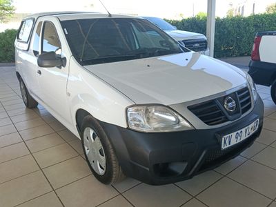 2022 Nissan NP200 1.6 A/C Safety Pack