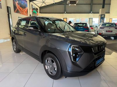2025 Mahindra XUV 3XO 1.2T MX2 Auto