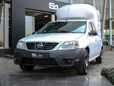 2023 Nissan NP200 1.6 A/C Safety Pack