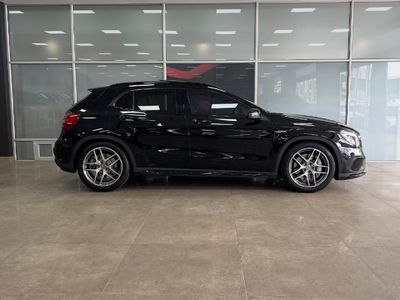 2016 Mercedes-AMG GLA 45 AMG