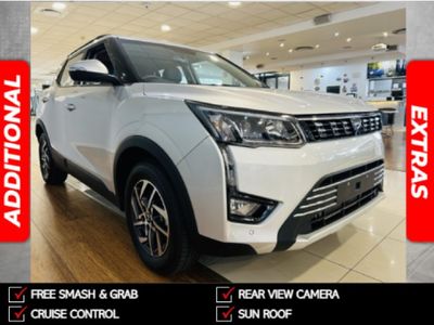 2025 Mahindra XUV 300 1.2T | W8
