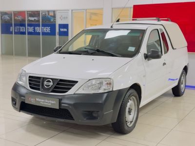 2017 Nissan NP200 1.6 A/C Safety Pack
