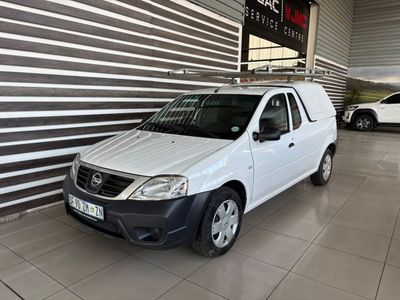 2022 Nissan NP200 1.6 A/C Safety Pack