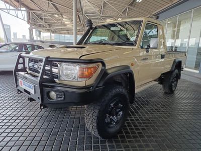 2017 Toyota Land Cruiser 79 4.5 D Single-Cab