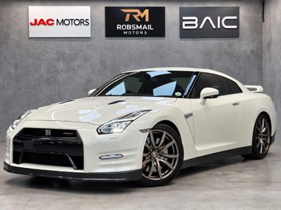 2016 Nissan GT-R Black Edition