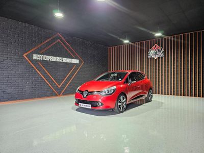 2014 Renault Clio IV 900T Expression 5-dr (66kW)