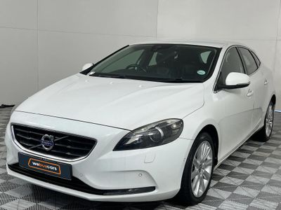 2016 Volvo V40 D3 Momentum Auto