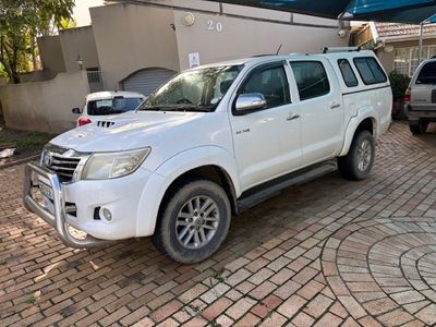 2014 Toyota Hilux 3.0 D-4D - MANUAL - DOUBLE CAB
