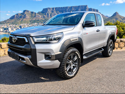 2023 Toyota Hilux 2.8 GD-6 Raised Body Legend 4x4 Extended Cab