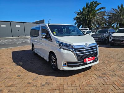 2024 Toyota Quantum 2.8 VX 6-seat
