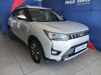2022 Mahindra XUV 300 1.2T | W8