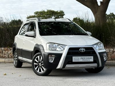 2015 Toyota Etios Cross 1.5 XS 5-dr