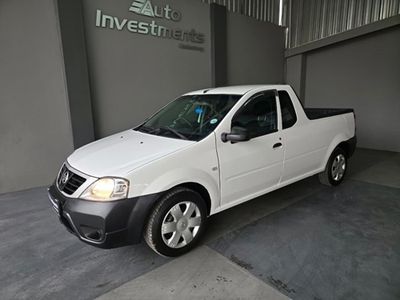 2022 Nissan NP200 1.6 A/C Safety Pack