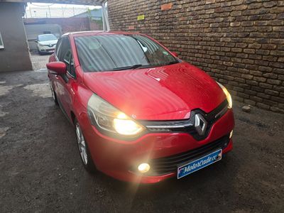 2016 Renault Clio IV 900T Dynamique 5-dr (66kW)